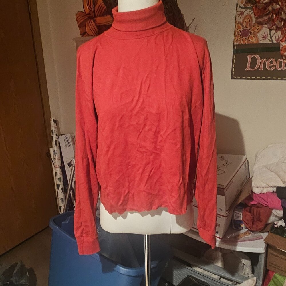 Eagle’s Eye Mock Neck Long Sleeve Top | Red/Coral | Size L